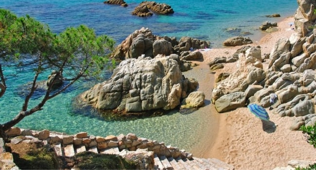 plage costa brava camping-car