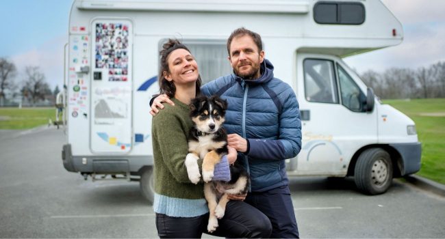 peripleties-chien-en-camping-car