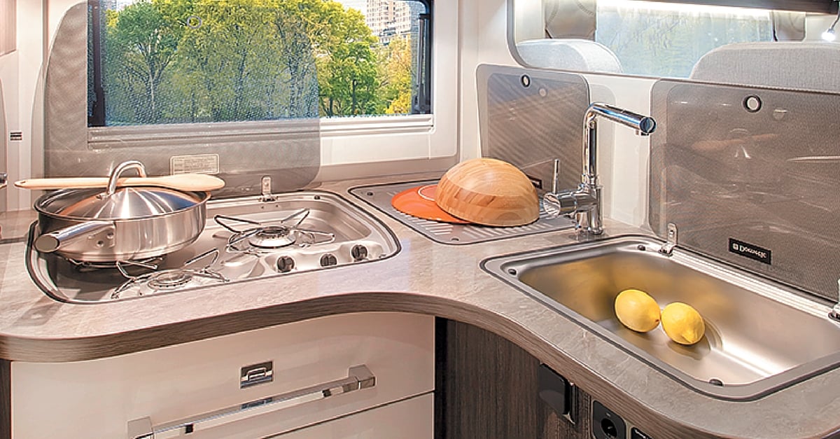 Les 5 objets les plus pratiques pour faire la cuisine en camping-car