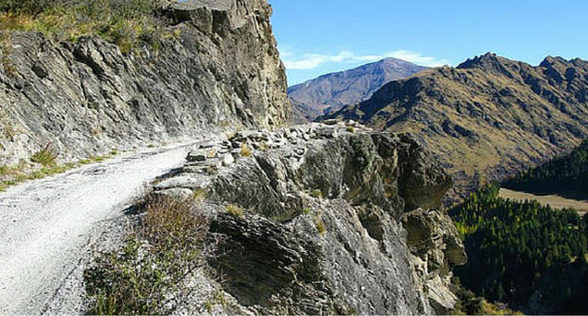 La route de Skippers Canyon les routes les plus dangereuses