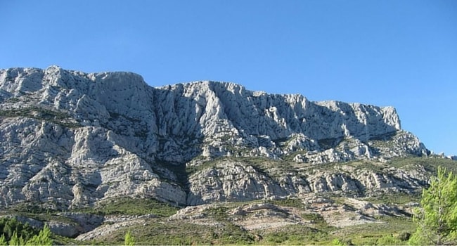 La route des vins de Provence en camping-car_Montagne-Sainte-Victoire-Aix-en-Provence