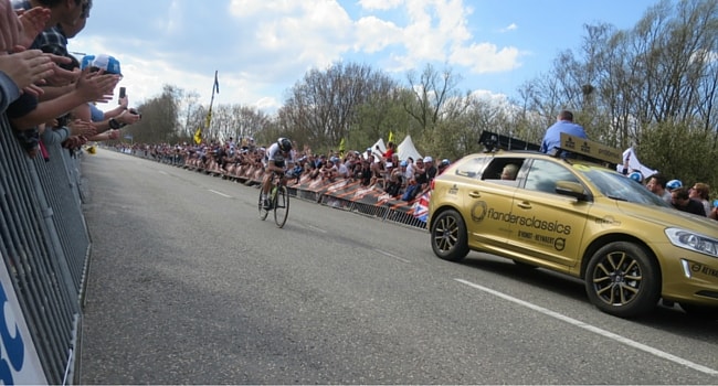 course de velo et camping-car