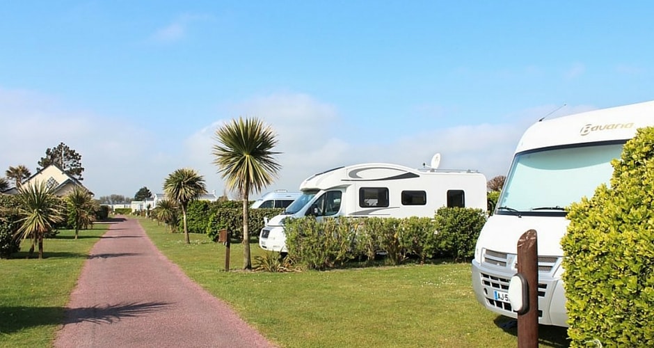 les camping-cars dans les campings