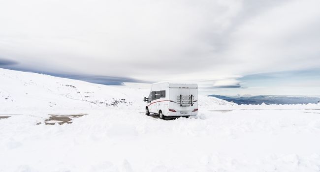 Ski-Savoie-camping-car