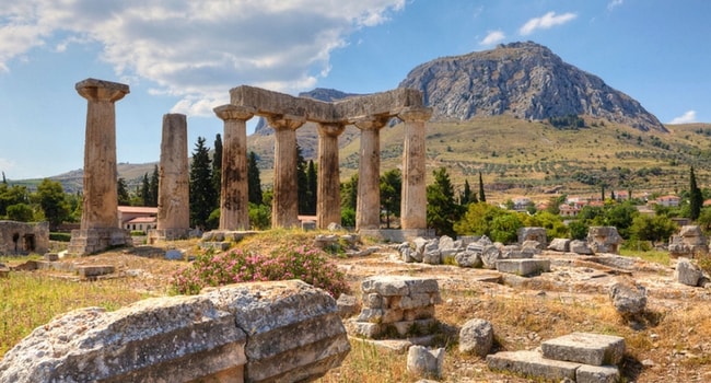 CORINTHE-Grèce et camping-car