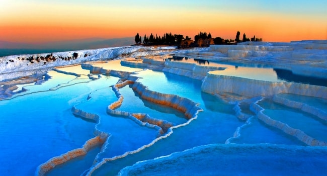 Pamukkale en Turquie_les-plus-belles-sources-d-eau-chaude-naturelles