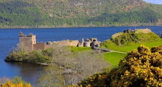 En route vers l'Écosse en camping-car_Urquhart-LochNess