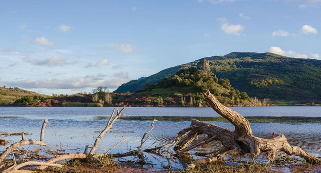 Les plus beaux lacs de baignade en France_Salagou