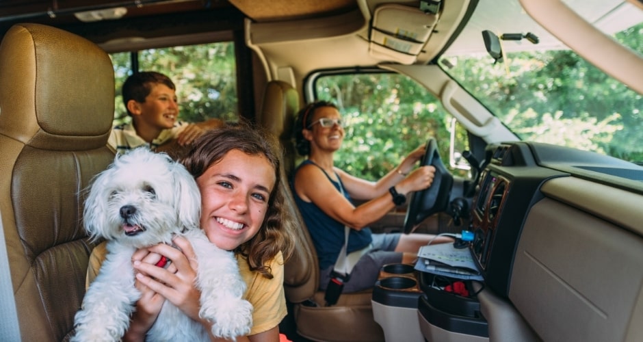 wikicampers-enfants-en-camping-car