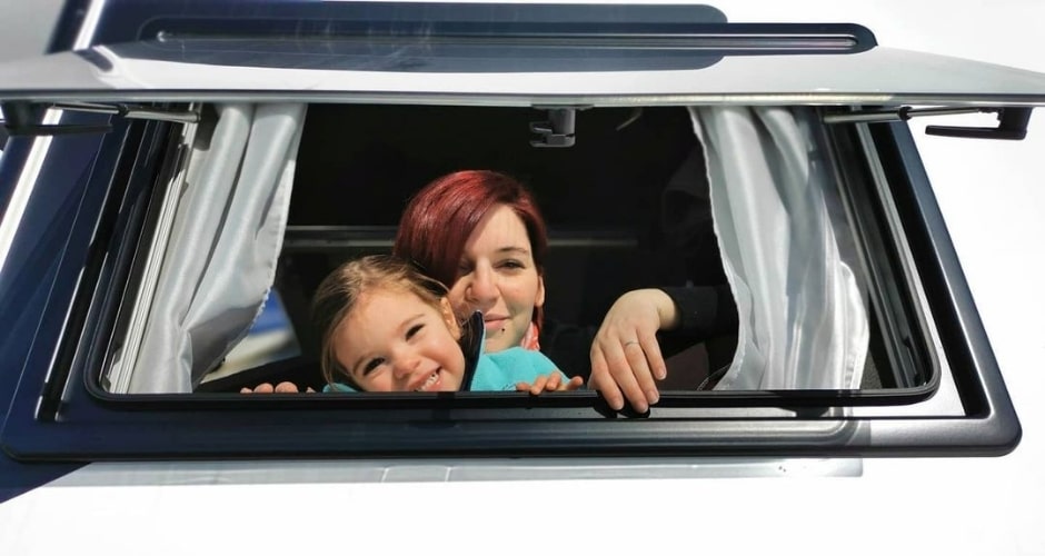 temoignage-une-famille-passee-du-van-au-camping-car