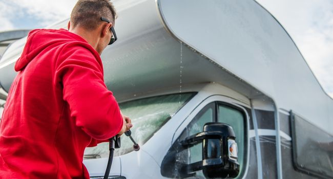 Comment économiser l'eau en camping-car ?