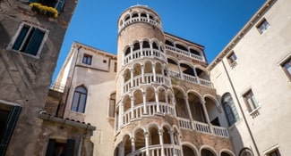 roadtrip-venise-van-contarini-del-bovolo