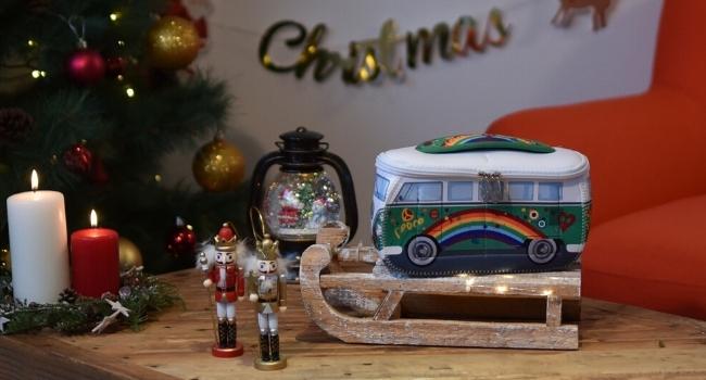 idees-cadeaux-enfants-trousse-de-toilette-et-rangement-combi-volkswagen
