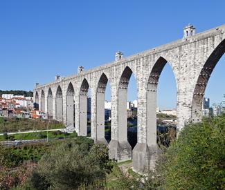 roadtrip-a-lisbonne-en-van-aqueduc-des-eaux-libres