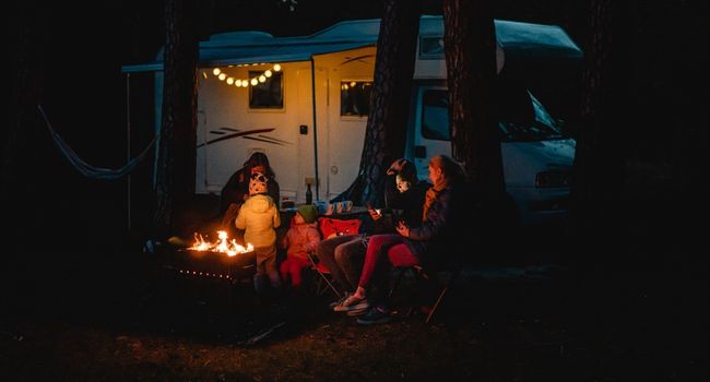 voyager-camping_car_famille