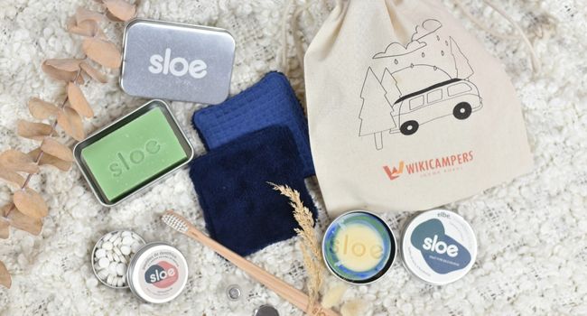 Gadgets pour camping-car-kit-cosmetiques