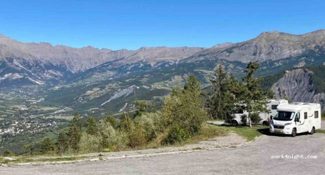 aire-camping-car-praloup