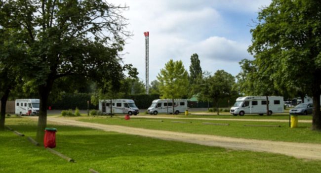 walibi-parking-camping-car