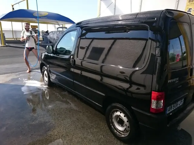 Van Peugeot Partner – Niort