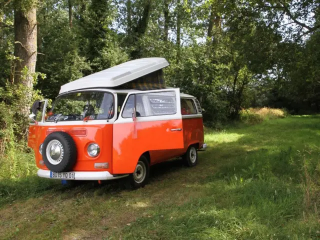 Van Volkswagen Combi T2 – Cessy