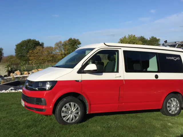 Van Hanroad T6 – Vallet