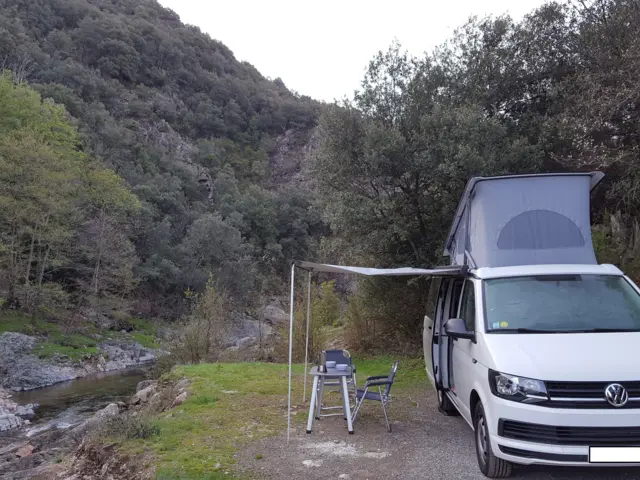 Van California T6 – Poulx