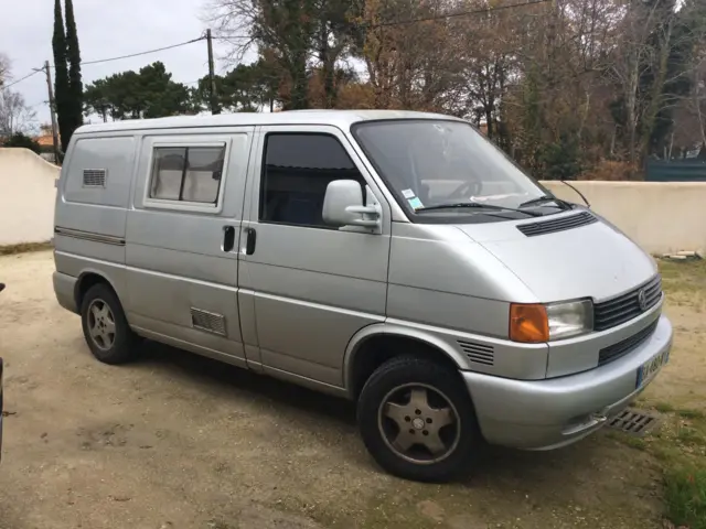 Van Volkswagen Transporteur T4 – Saint-Augustin