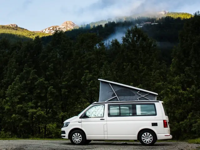 Van California T6 – Orly