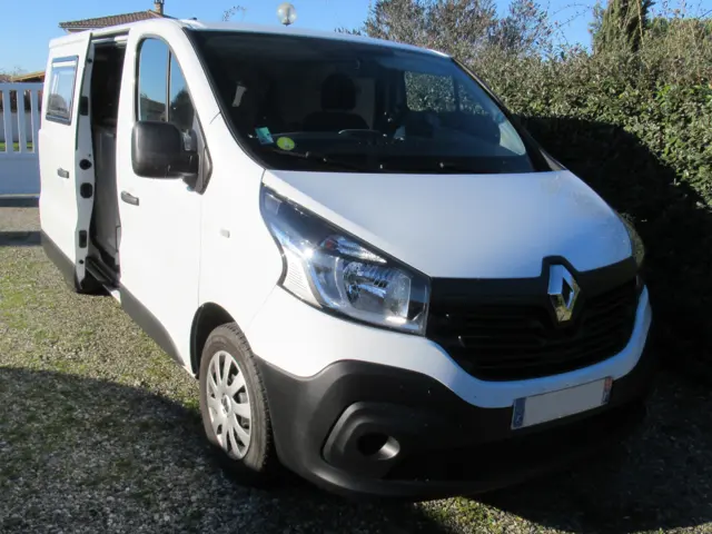 Van Traffic Trafic – Larra