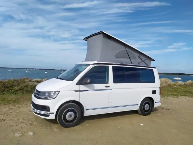 Van California T6 – Saint-Nazaire