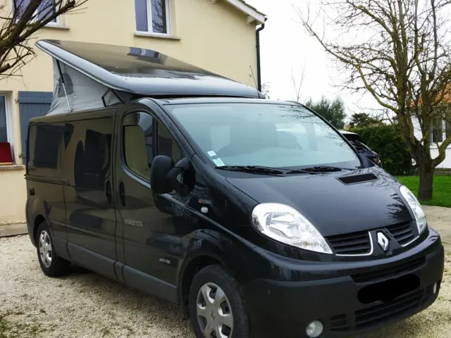 Van Campereve Compact – Yves
