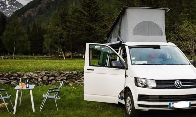 Van California T6 Coast – Saint-Joseph-de-Rivière