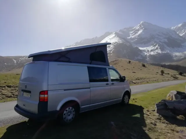 Van Volkswagen T5 – La Vraie-Croix