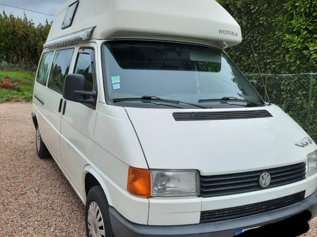 Van Transporteur T4 – Callian