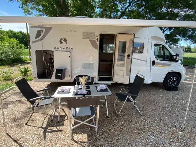 Profile Bavaria T696D – montberon
