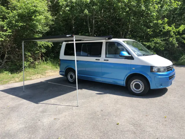Van Volkswagen T5 – LA MAILLERAYE SUR SEINE