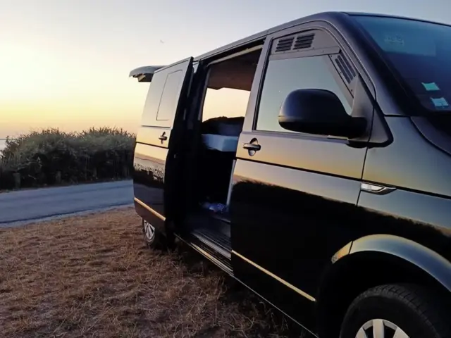 Van Caravelle T6 – Vannes