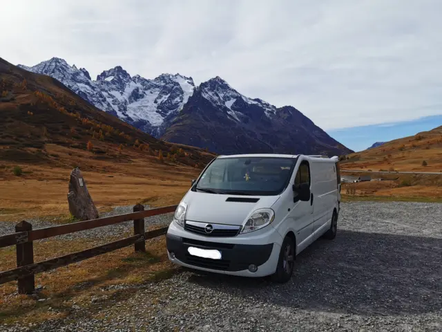 Van Stylevan Base Opel Vivaro – Le Touvet