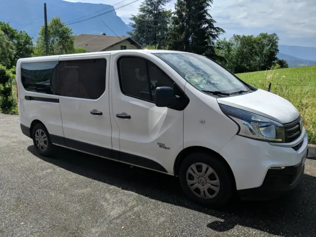 Van Furgomania Trasero – La Chapelle-Blanche