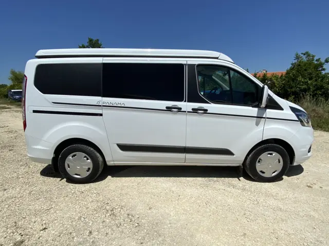 Van Autre Panama P10 – Saint-Pierre-d'Oléron