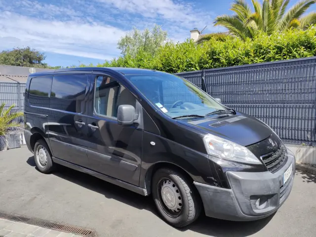 Van Autre Expert – Lannion