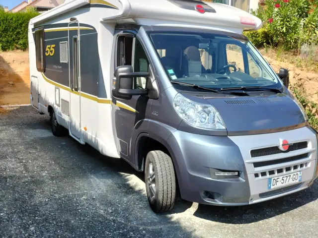 Profile Burstner Nexxo – La Suze-sur-Sarthe