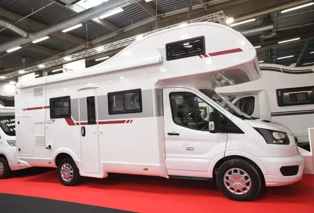 Capucine Roller Team Roller Team Kronos 277 M  Luxe Premium (Ford Transit 2022 2.0 Tdci 130 Cv Eu6 3.5T) – Bellegarde