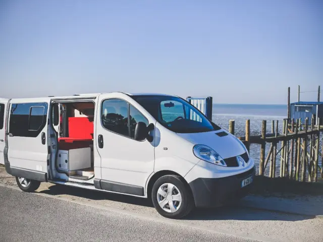 Van Autre Trafic Ii – La Rochelle