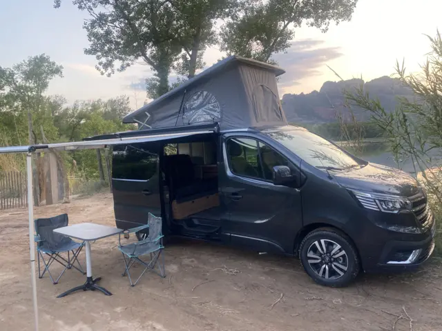 Van Campereve Compact – Roquebrune-sur-Argens