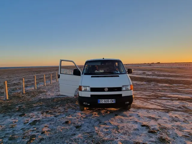 Van Autre T4 2.5 Tdi – Sausset-les-Pins