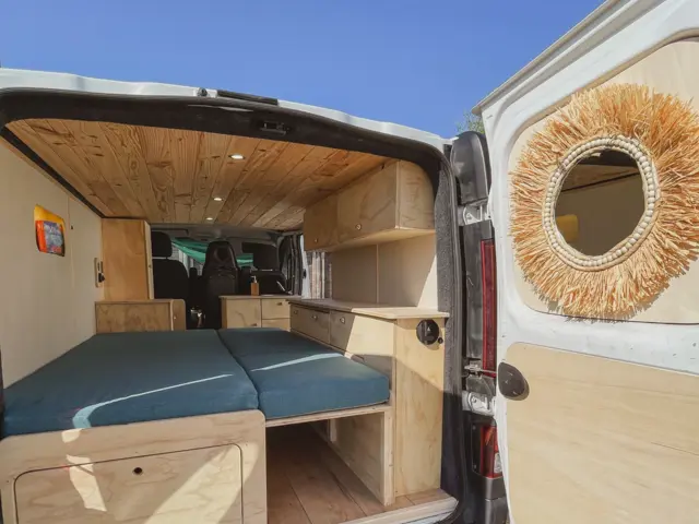 Van Autre Vivaro – Lège-Cap-Ferret