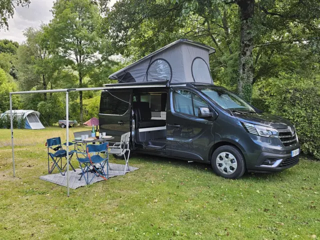 Van Hanroad Trafic Trek 4 150Cv Auto – Fougères