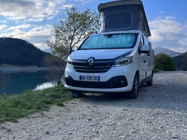 Van Stylevan Base Renault Trafic – La Ravoire