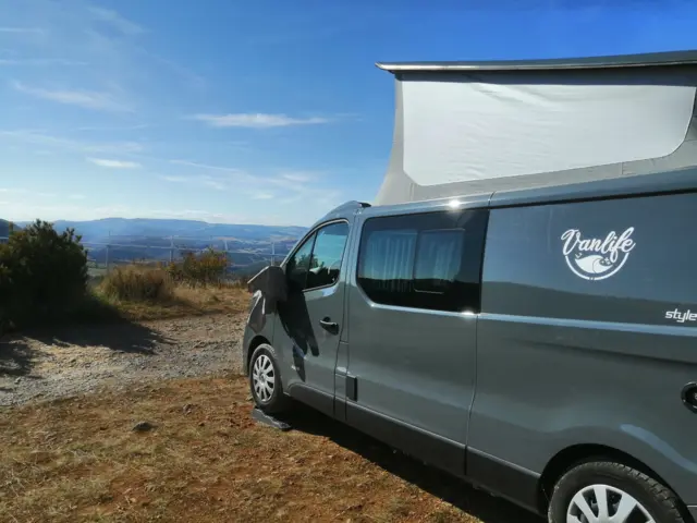 Van Stylevan Equinox – Peyrins